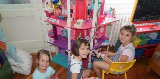 вук-и-три-прасета