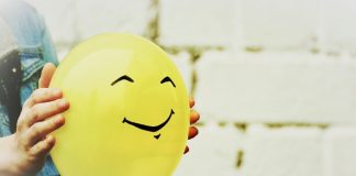 жути-балон-осмех