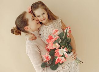 мајка-ћерка-цвеће