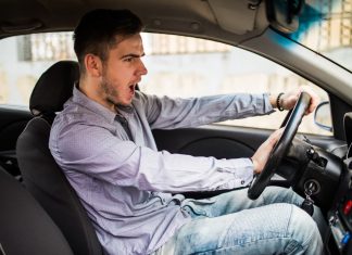 Шта је насилничка вожња и које санкције прописује закон у Србији? nasilnicka-voznja